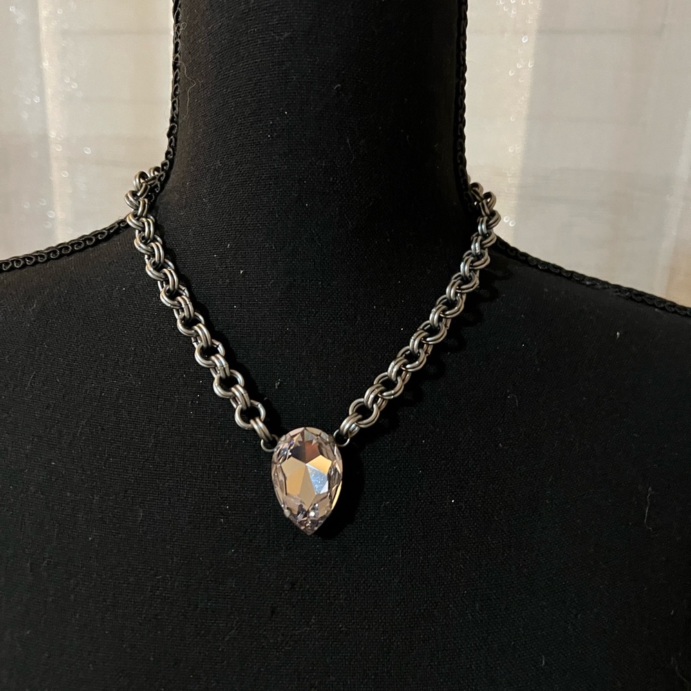 Shirt, necklace